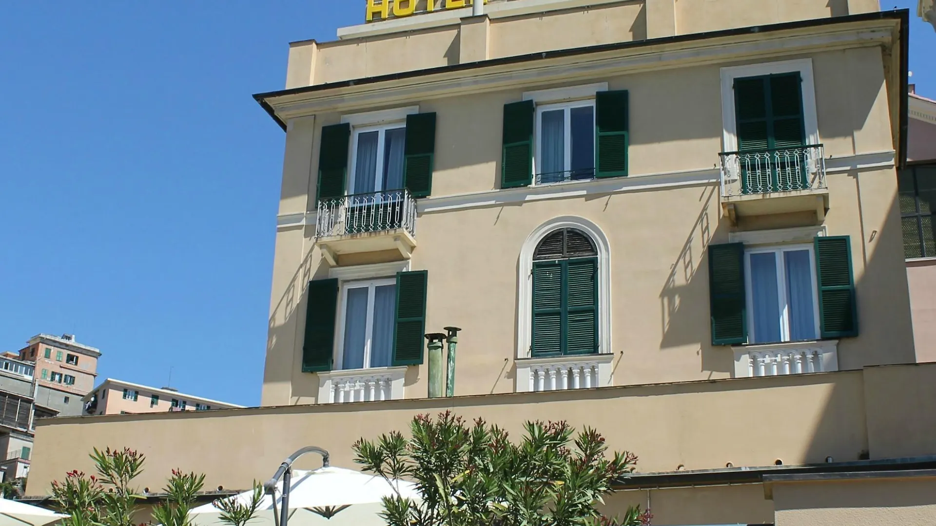 Hotel Bellevue Genoa 3*,