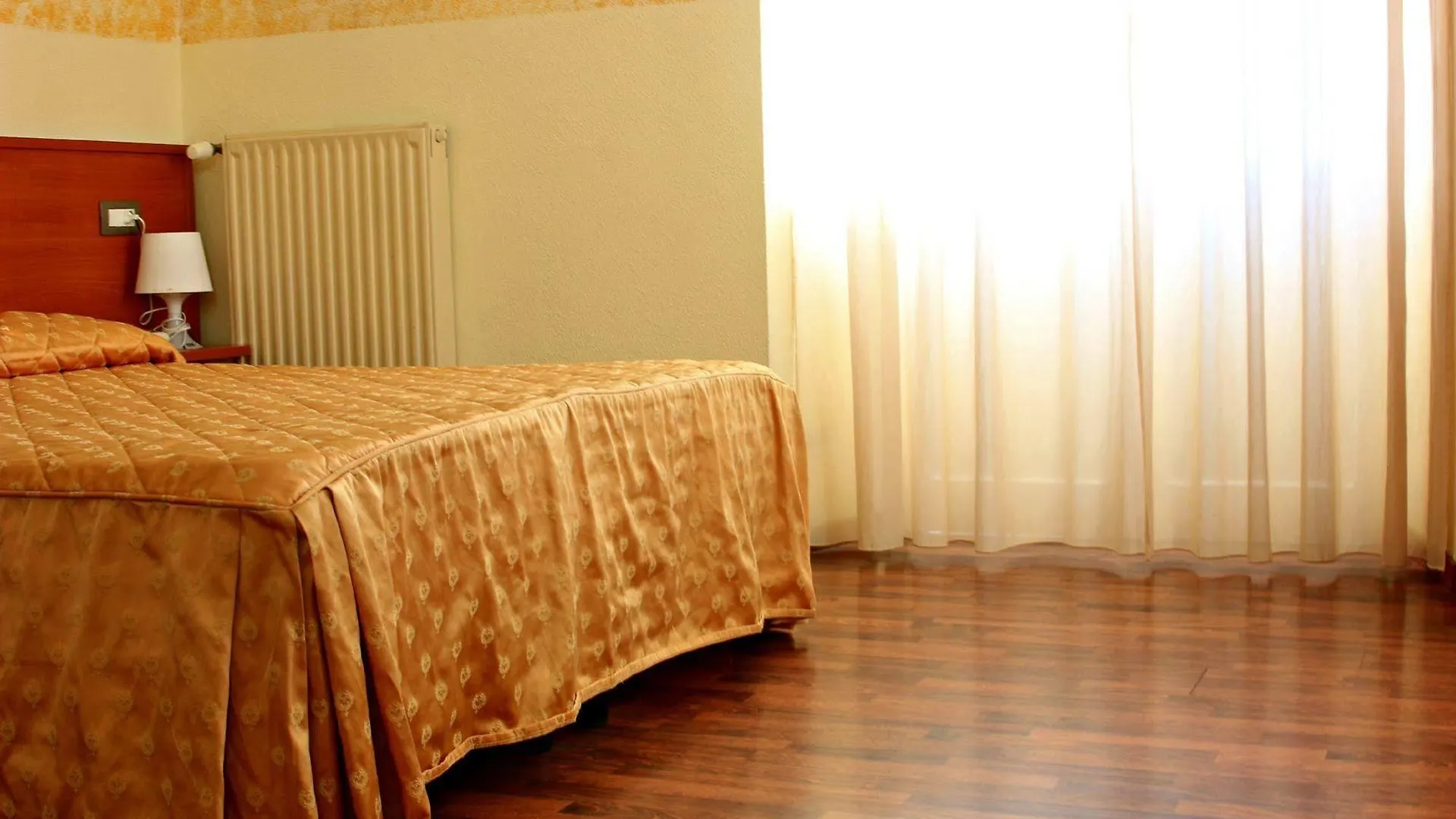 Hotel Bellevue Genoa 3*,
